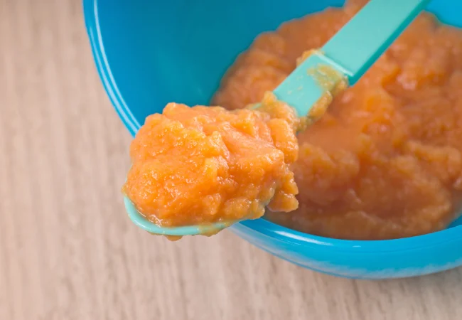 durante a introdução alimentar, o bebê deve conhecer cada alimento separadamente