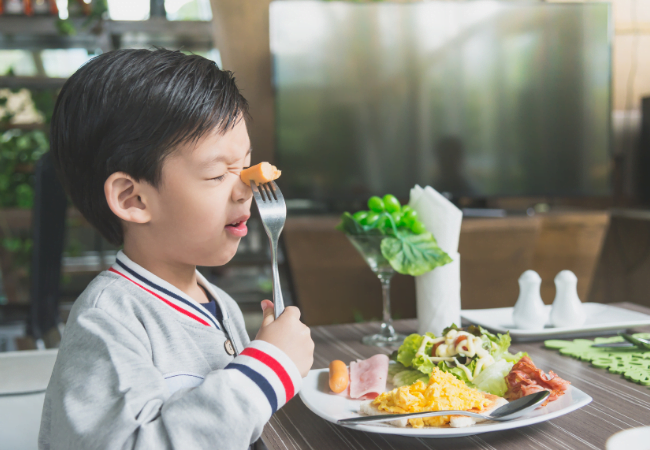 Quanto mais colorido o prato, mais nutrientes o seu filho irá receber