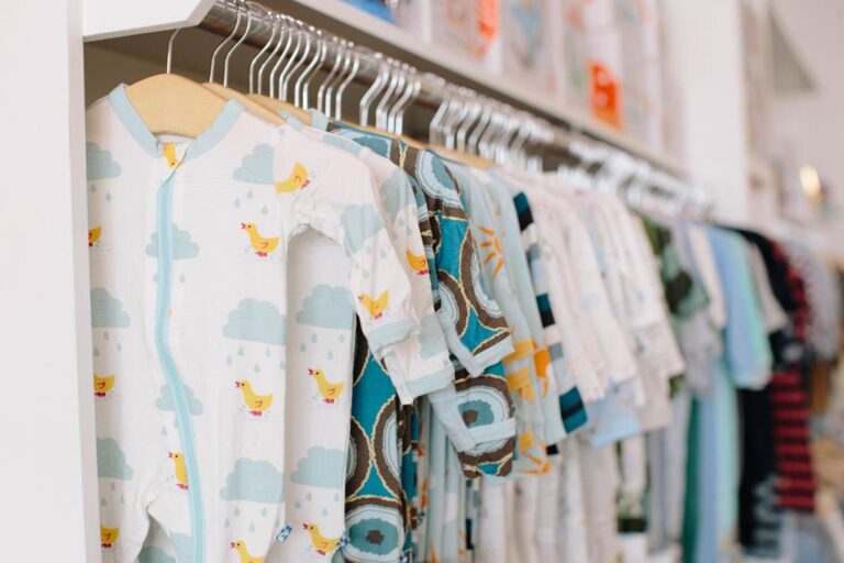 na LaLeBlu é possível encontrar roupas para crianças de todas as idades