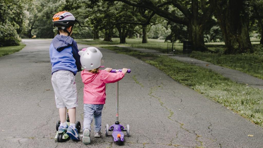 Parques são ótimas opções para crianças de 1 ano ou mais