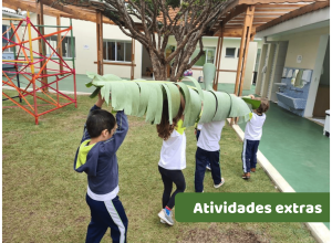 Crianças fazendo atividades extras na unidade Brooklin da escola infantil AVIVA