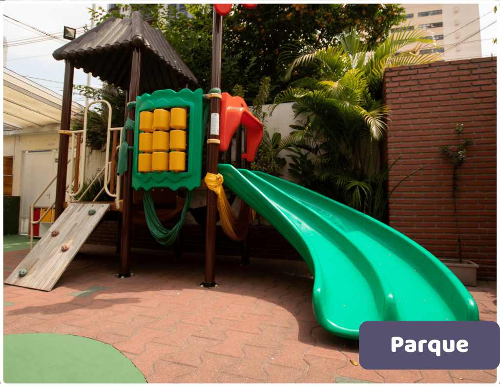 Foto do parque da unidade de Moema da escola infantil AVIVA