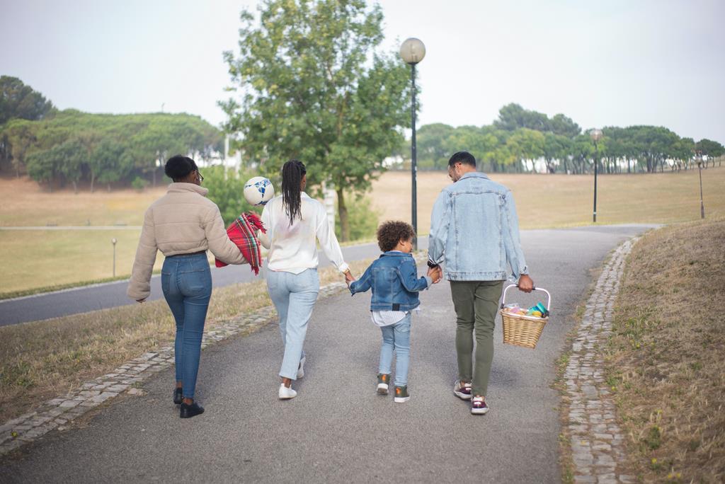 os parques em Moema possibilitam que as famílias façam piqueniques aos finais de semana