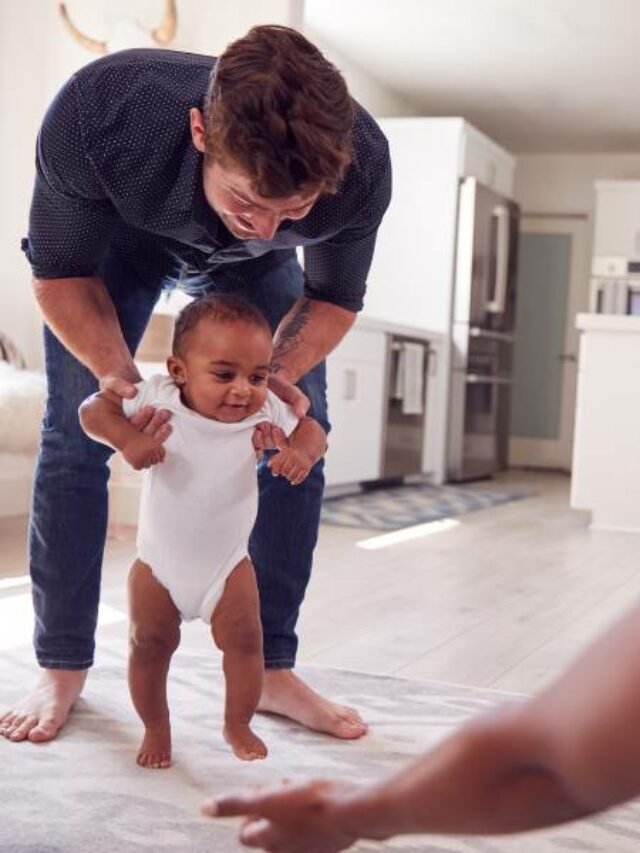 Atraso no andar do bebê: tudo que você precisa saber!